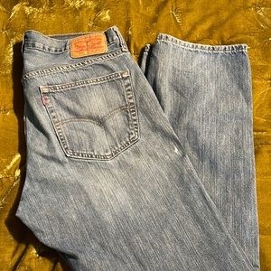 Levi’s 559 jeans